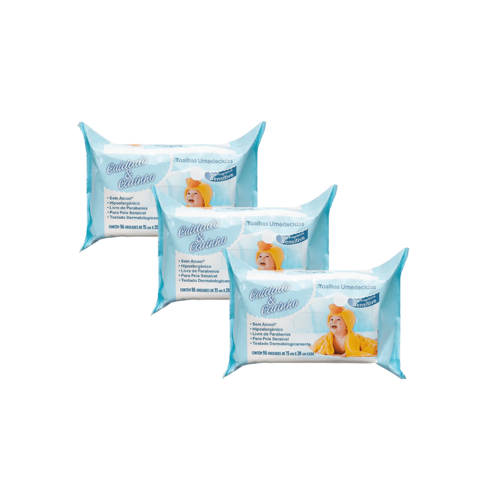 Kit com três embalagens de toalhas umedecidas para bebê da marca Cuidado & Carinho, cada uma contendo 50 unidades. As embalagens são predominantemente brancas e azuis, com letras azuis e um desenho de fundo com nuvens e bolhas. Na frente de cada pacote, há uma foto de um bebê sorrindo, usando uma fantasia de pato amarela (com capuz de pato e bico). O texto principal no rótulo destaca as características do produto: "Sem Álcool", "Livre de Parabenos", "Com Aloe Vera" e "Testado Dermatologicamente".