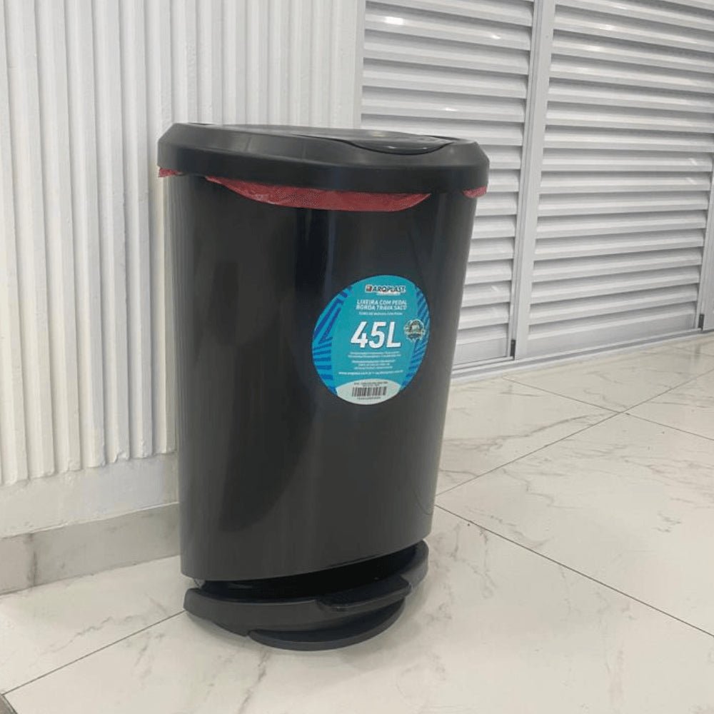 Lixeira 45L Preta com pedal borda trava saco Arqplast - e - dona