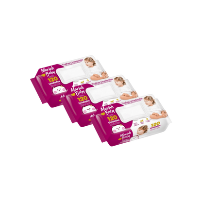 Três pacotes de toalhas umedecidas para bebê da marca Mariah Baby, dispostos em diagonal sobre um fundo xadrez. As embalagens são predominantemente magenta (ou rosa escuro/fúcsia) e apresentam o logotipo da marca, a imagem de um rosto de bebê ou criança pequena com cabelo encaracolado, e a indicação de que cada pacote contém 120 Unidades de 20cm x 13cm. No centro, há a abertura plástica branca para retirada dos lenços e, ao lado do logotipo, um desenho de um rosto de um ursinho.
