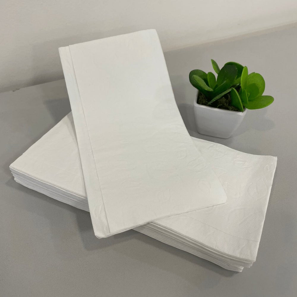 Papel Interfolha 100% Celulose Indaial Light com 5.000 Folhas Simples tem Maciez e Resistência - e - dona